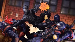 Mezco One12 Collective GI Joe SNAKEEYES [upl. by Dee Dee897]