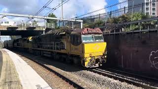 6005  6006  9451 passing Epping  170824 [upl. by Connors113]