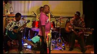 Papa Wemba  Show me the way live [upl. by Ardnosal]