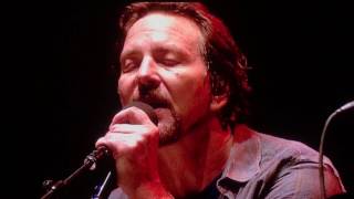 Glen Hansard amp Eddie Vedder  Falling Slowly [upl. by Diandra562]