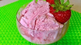 Готовим вкусное клубничное мороженое с йогуртом в мороженицеIce cream with strawberries and yogurt [upl. by Erv]