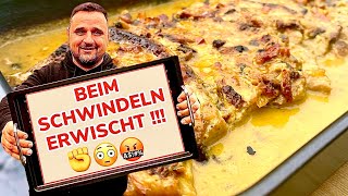 Das ultimative 🧅🐷🔥 ZWIEBEL SAHNE SCHNITZEL im HOLZOFEN GRILLEN  Klaus grillt [upl. by Dadirac651]