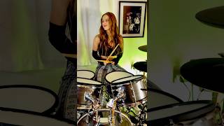 Kickstart my heart motleycrue mötleycrüe drummer drumcover femaledrummer drummergirl [upl. by Hartwell]