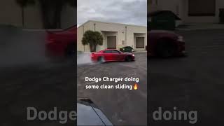 Dodge Charger sliding👀cars dodge dodgesrt dodgecars dodgechargersrt automobile cartok [upl. by Tiram]