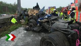 Tödlicher LKW Unfall auf der A3 [upl. by Bonnibelle]