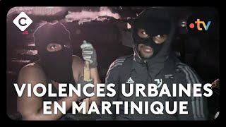 Violences urbaines en Martinique  l’aéroport fermé en urgence  Le 55  C à Vous  14102024 [upl. by Eikcim]