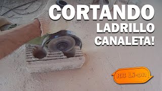 Vlog 09  CORTANDO LADRILLOS CANALETA Construcción con ladrillos ecológicos BTC [upl. by Hennahane]