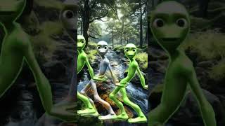 Dame tu cosita green alien dancemusic funny dance calmdown shorts ytviral colors [upl. by Marje]