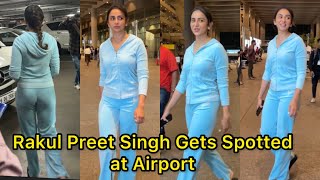 Chatriwali Fame Rakul Preet Singh Gets Clicked by Media at Airport [upl. by Enaasiali875]