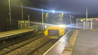 333013 arriving at Kirkstall Forge 251024 [upl. by Honan]