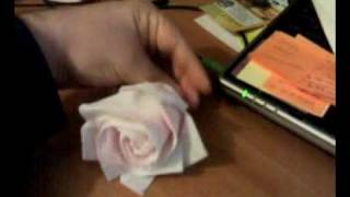 Origami Rosa con tovagliolo da cucina [upl. by Eidnak]