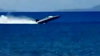 21ft Liberator tunnel boat at 98 mph Nearly Flips [upl. by Timoteo]