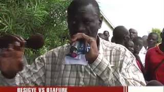 Besigye provokes Otafiire [upl. by Wolfgram]