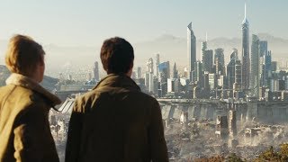 Thomas and Newt get first look at The Last City The Death Cure [upl. by Goldberg609]