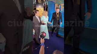 ¡La entrada de la reina Así llegaba Mirtha Legrand elegantísima a la alfombra azul MF2024 [upl. by Garvy]