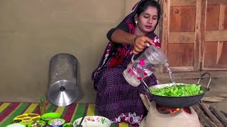 নোনা ইলিশ দিয়ে কচু শাকের মজার রান্না  Panorama Documentary [upl. by Oicelem86]