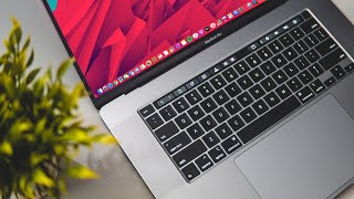 2020 16quot MacBook Pro Honest Review Windows Fanboy Perspective [upl. by Frasier817]