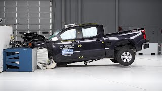 2023 Chevrolet Silverado 1500 crew cab updated moderate overlap IIHS crash test [upl. by Aidnama642]