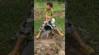 Best Fishing Trap  Easy way to trap fish fishing villagelife hunting river fish [upl. by Flaherty589]