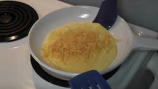 Cheese Omelette  Corning Visions Skillet S10B [upl. by Dougie]