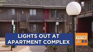 Residents at Phoenix apartment complex left in the dark [upl. by Aikit]