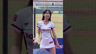 1026 樂天女孩 rakutengirls 感謝祭 Kira 串燒舞蹈 [upl. by Htnamas]