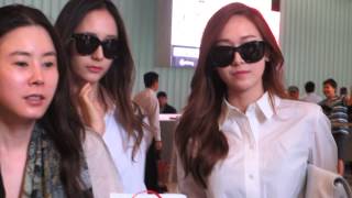 140413 Krystal amp Jessica Jung arrive at LAX [upl. by Yadnil946]