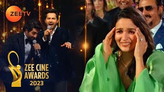 Zee Cine Awards 2023  Varun amp Ayushmann Sing A Fun Version Of Kesariya For Alia Ranbir amp Raha [upl. by Uos]