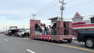 Teina in the 2024 Christmas parade float singing ￼ [upl. by Nnylassej]