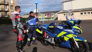 LES SECRETS DUNE MOTO DE GENDARMERIE  Avec explication de la tenue motocycliste gendarmerie [upl. by Kcirej647]