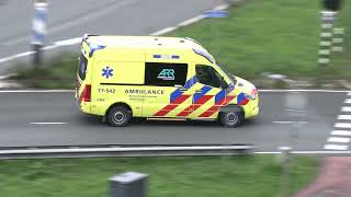 Ambulance rijopleiding 17542 [upl. by Leirbag]