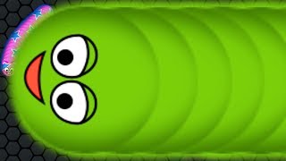 Wormateio 1 Giant Monster Worm vs Tiny Invasion Worms Epic Wormateio Gameplay Best Trolling [upl. by Ettenom]