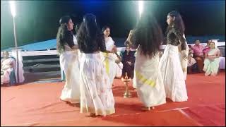 Thiruvathiranadan pattu thiruvathirachandrakaladharan dance [upl. by Elfie]