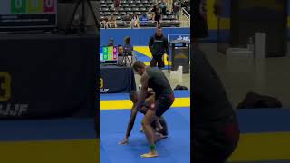 Using the SitUp guard against Bigger opponents in NoGi [upl. by Haggai384]