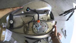 Como Instalar Bomba de Gasolina Midnight Star How to install Fuel Pump V Star 950 Part 1 [upl. by Salvucci]