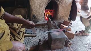 Forging sharp knife by hammer out of old hand file with firm handle no power tool forging knife [upl. by Ssej910]