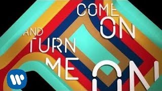 David Guetta  Turn Me On ft Nicki Minaj Lyric Video [upl. by Mok]