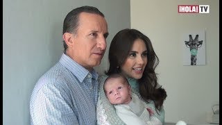 Plutarco Haza y Ximena del Toro presentan a Leonardo su primer hijo en común  ¡HOLA TV [upl. by Scheld697]