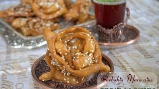 comment faire la chebakia marocaine patisserie et gateau marocain pour lAid pas Soulef [upl. by Sheeran158]