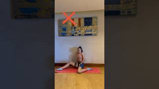 How to split for non flexible 🤔 tutorial tips flexibility stretching split shorts [upl. by Gregson259]