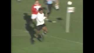 Severo Koroduadua blunders try vs France 1987 [upl. by Newmann517]