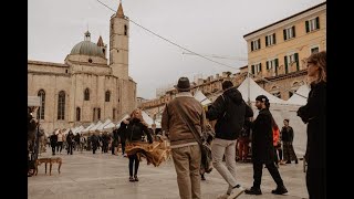 Trallallero  Mercatino antiquari ad Ascoli Piceno [upl. by Hpesoj415]