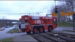 Selten Einsatzfahrt Kranwagen FWK BF Karlsruhe [upl. by Kaplan]