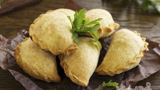 Empanadas argentinas de carne  Chimichurri para acompañar [upl. by Seavir]