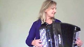 Tango muziek op accordeon quotEl Chocloquot accordeonist Greetje de Oude [upl. by Connors]