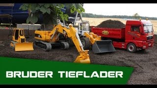 CAT Laderaupe Transport mit Bruder Tieflader Umbau Erdbau Seidl [upl. by Three228]