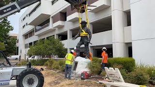 See workers remove statue of John Sutter in midtown Sacramento [upl. by New]