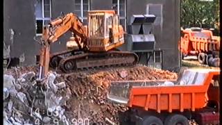 Demolition  Abbruch Uni Stuttgart Liebherr R921 LC MAN Hauber 1990 1 [upl. by Neelav]