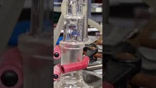 Ex2 video clip  Refluxing synthesis of diphenylmethanol from Diphenylmethanone with NaBH4 [upl. by Novyaj]