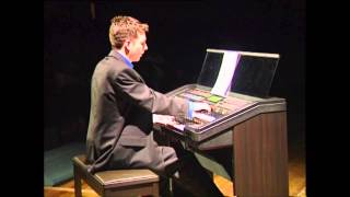 Matt Richardson plays quotRhapsody in Bluequot G Gershwin Electone EL900 2004 [upl. by Lener]